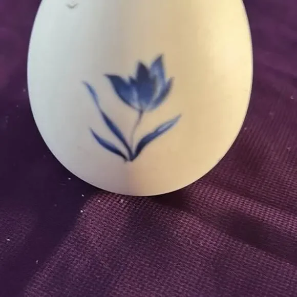 Ceramic Decorative Egg Blue Floral Design - Picture 2 of 3